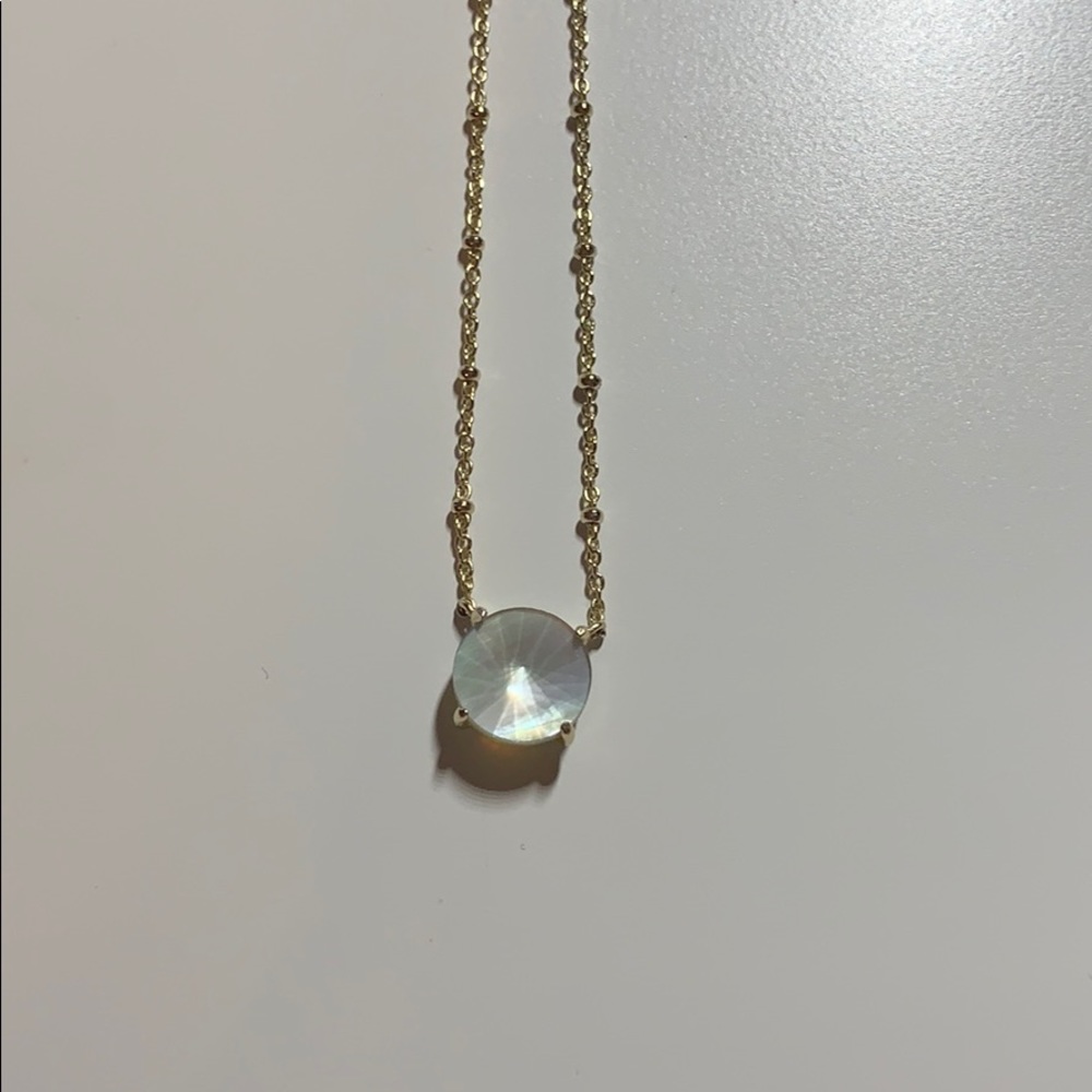 Kendra Scott necklace